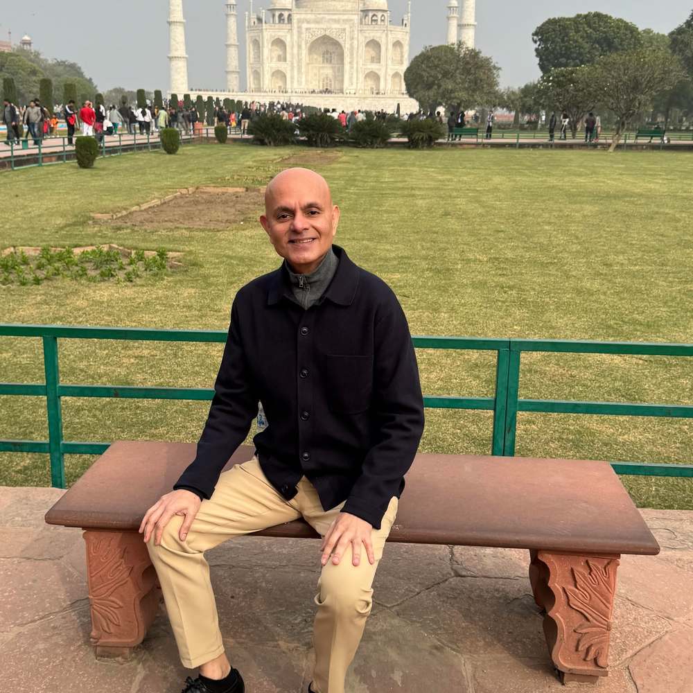 Meet your Posher, Manoj